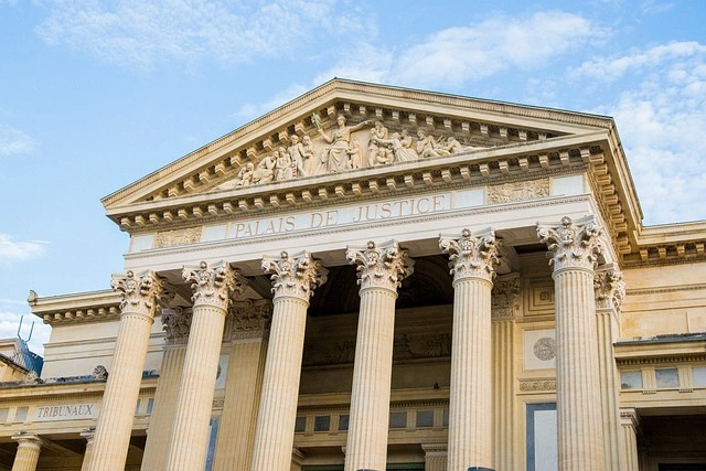 nimes 2556871 640